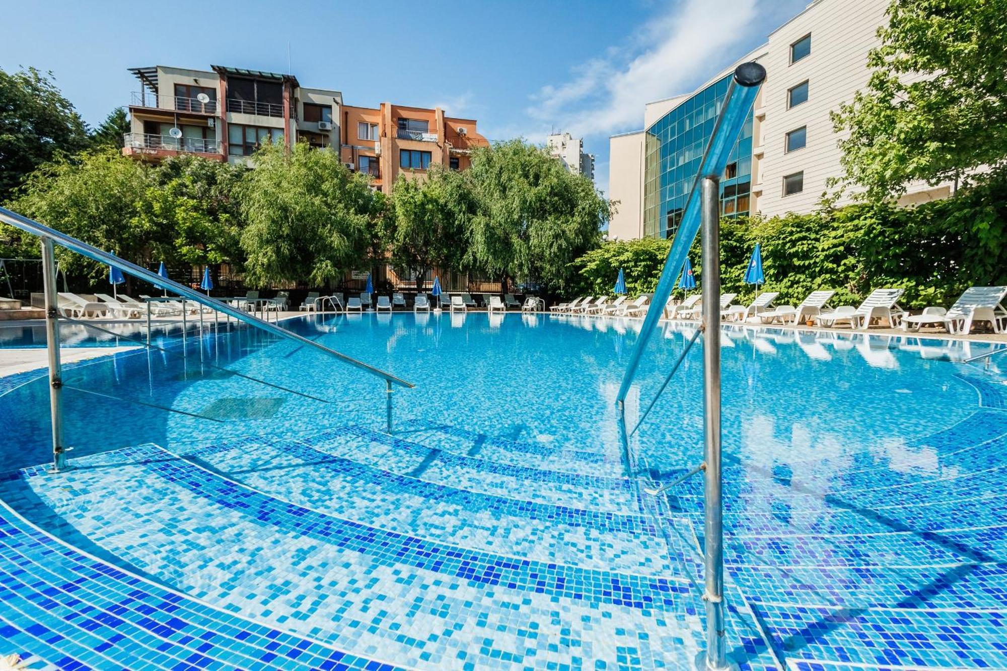 Hotel Arsenal نيسيبار المظهر الخارجي الصورة